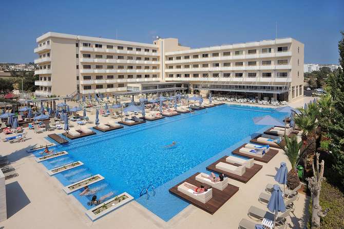 vakantie-naar-Nestor Hotel-augustus 2025