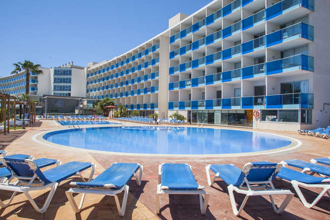 vakantie-naar-Nubahotel Coma Ruga-mei 2025