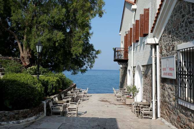 vakantie-naar-Olive Press Aparthotel-mei 2025