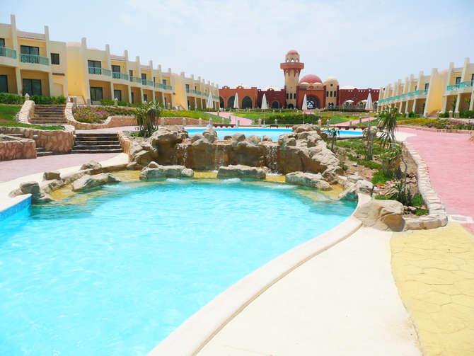 vakantie-naar-Onati Beach Resort-april 2024