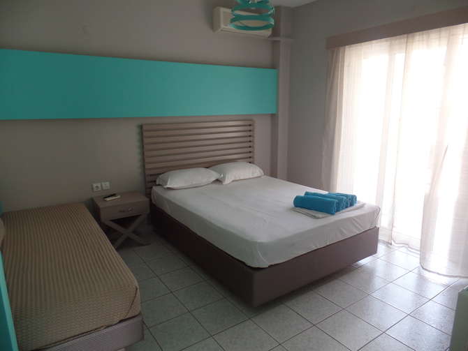 vakantie-naar-Ouzas Hotel-mei 2025