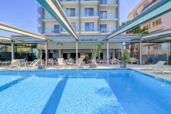 vakantie-naar-Palace Hotel Bomo Club-mei 2025