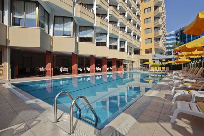 vakantie-naar-Palm Hotel-mei 2025