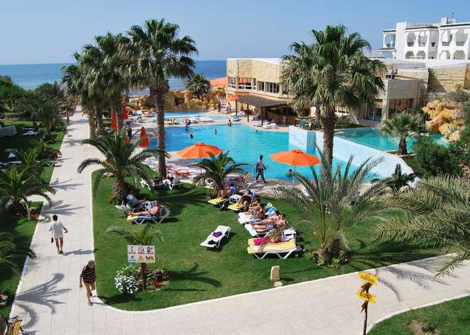 vakantie-naar-Palmyra Skanes Golden Beach-mei 2025