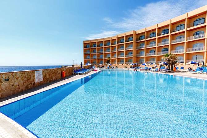 vakantie-naar-Paradise Bay Resort Hotel-mei 2024