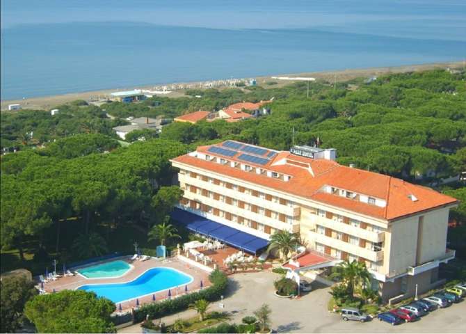 vakantie-naar-Park Hotel Baia Domizia-mei 2025