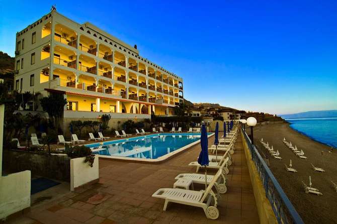 vakantie-naar-Park Hotel Silemi-mei 2025