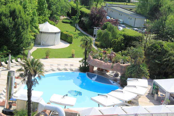 vakantie-naar-Park Hotel Villa Fiorita-april 2024
