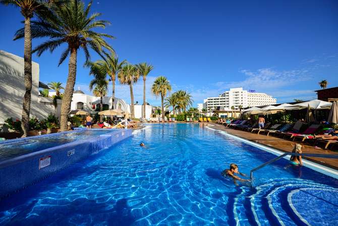 vakantie-naar-Parque Cristobal-mei 2025