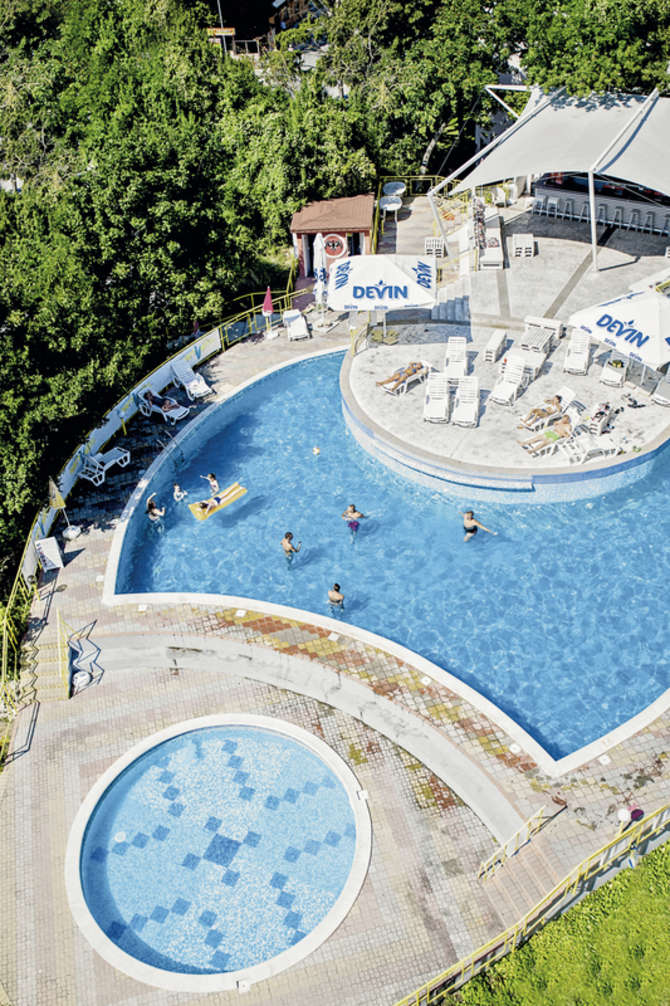 vakantie-naar-Party Hotel Golden Sands-mei 2024