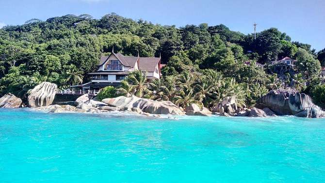 vakantie-naar-Patatran Village Hotel-mei 2025