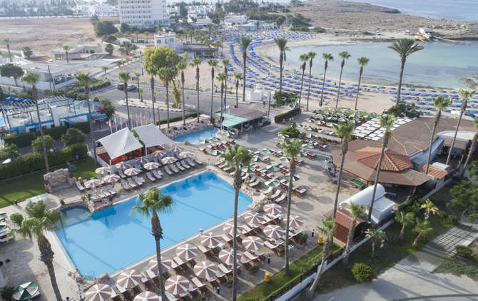 vakantie-naar-Pavlo Napa Beach Hotel-mei 2025