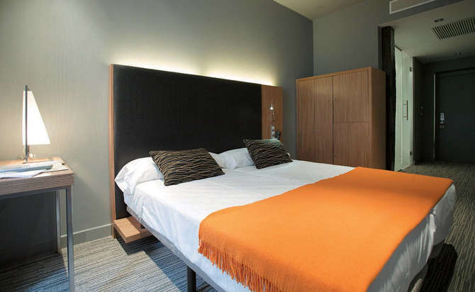 vakantie-naar-Petit Palace Tres Cruces Hotel-mei 2025