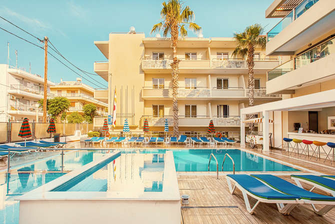 vakantie-naar-Philippion Hotel-mei 2025