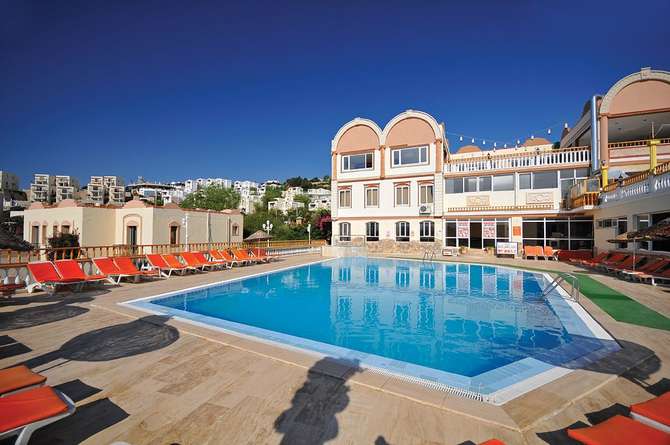 vakantie-naar-Phoenix Sun Hotel Bodrum-mei 2025