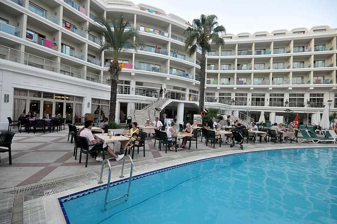 vakantie-naar-Pineta Park Deluxe Hotel-mei 2024