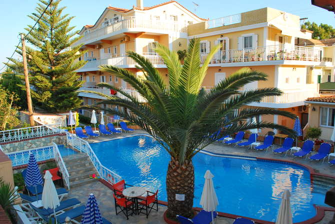 vakantie-naar-Planos Beach Hotel-mei 2025