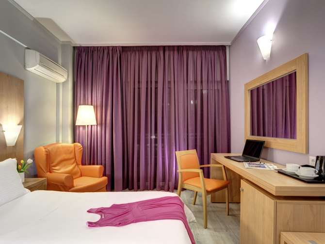 vakantie-naar-Polis Grand Hotel-mei 2025