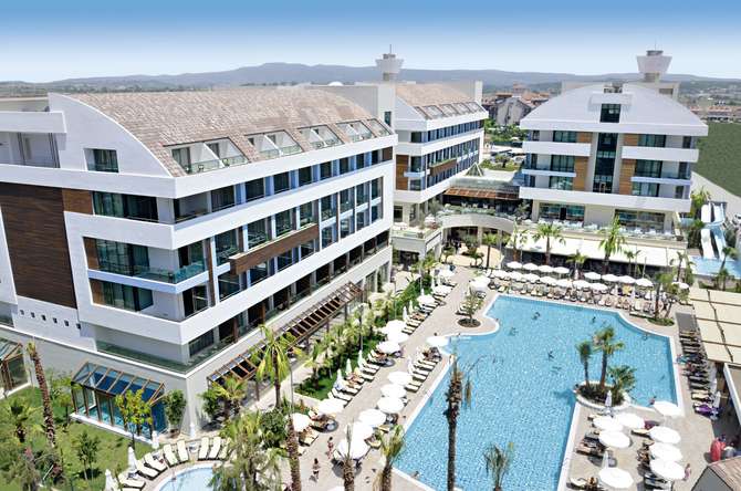 vakantie-naar-Port Side Resort Hotel-mei 2025