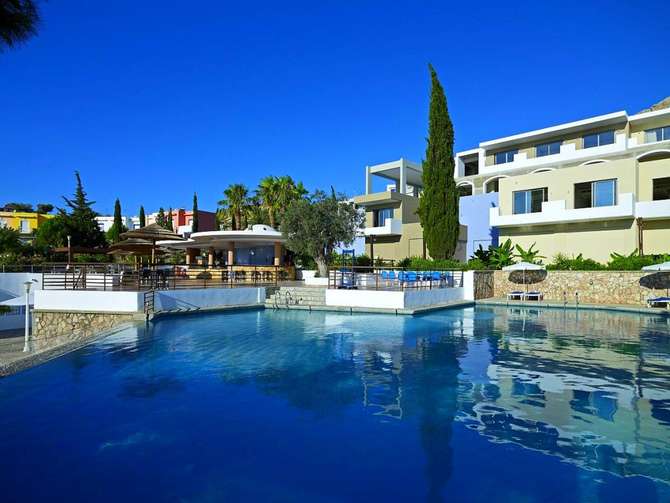 vakantie-naar-Porto Angeli Beach Resort-mei 2025