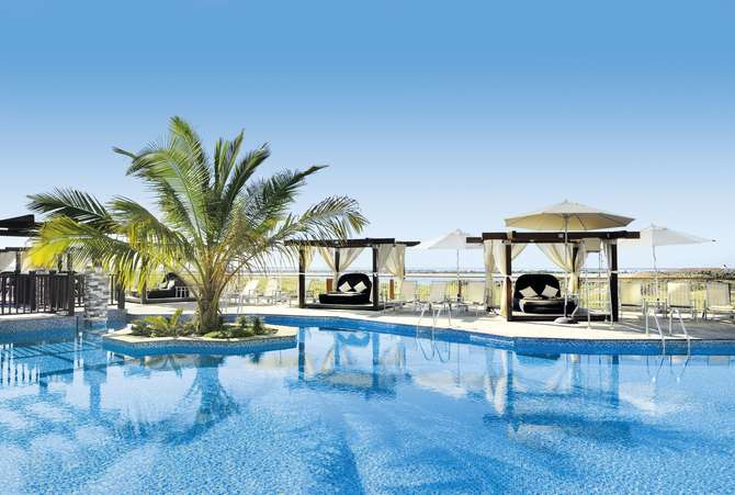 vakantie-naar-Radisson Blu Hotel Abu Dhabi Yas Island-april 2024