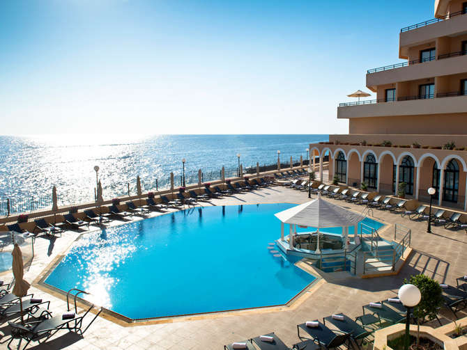 vakantie-naar-Radisson Blu Resort St Julians-april 2026