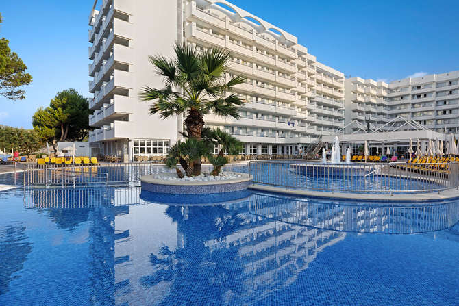 vakantie-naar-Roc Gran Camp De Mar-mei 2025