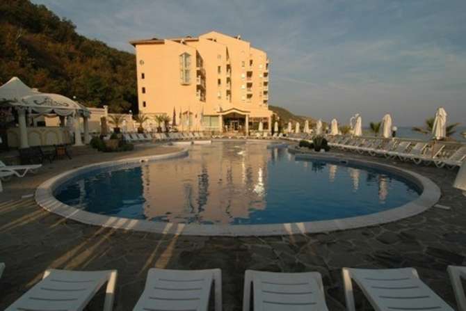 vakantie-naar-Royal Bay Hotel-mei 2025