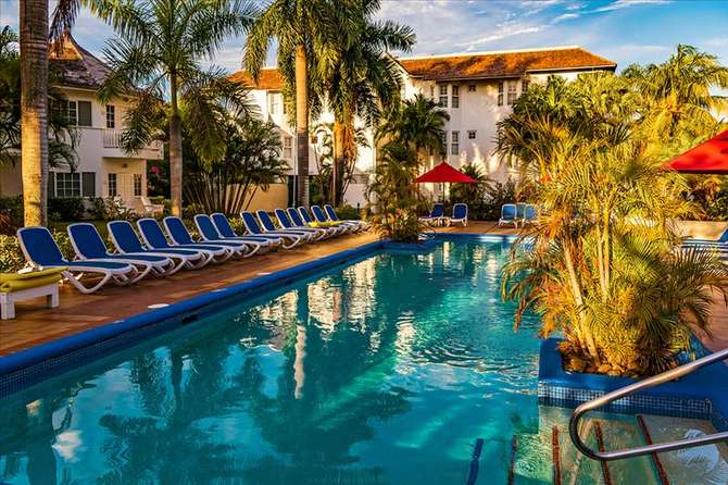 vakantie-naar-Royal Decameron Club Caribbean-mei 2025