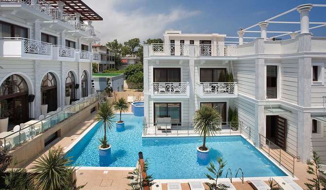 vakantie-naar-Royal Palace Resort Spa-mei 2025