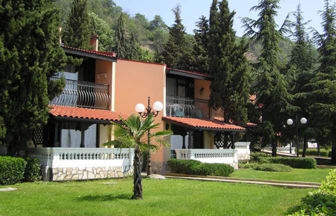 vakantie-naar-Royal Villas Elenite Beach-mei 2025