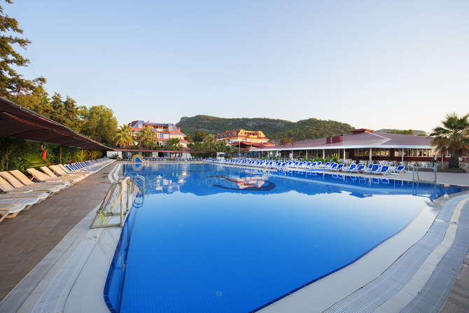 vakantie-naar-Sailors Beach Club-mei 2025