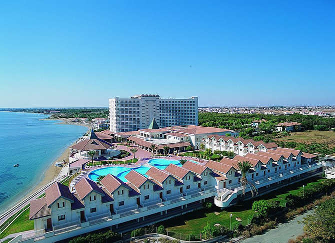vakantie-naar-Salamis Bay Conti Resort Hotel-mei 2025