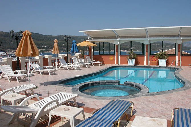 vakantie-naar-Samos Hotel-april 2024