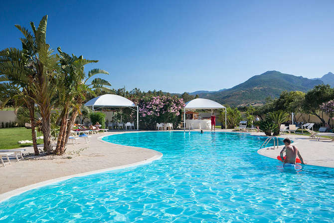 vakantie-naar-San Teodoro Hotel-mei 2025