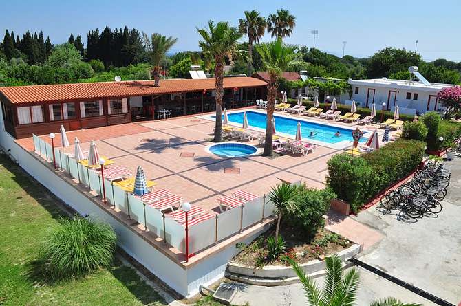 vakantie-naar-Sandys Studios Log Villas-mei 2025