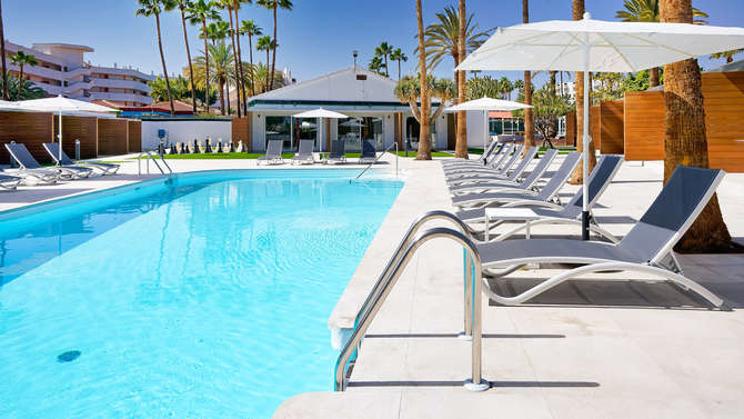 vakantie-naar-Sanom Beach Resort-mei 2025