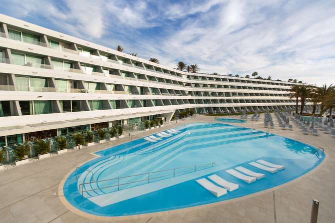 vakantie-naar-Santa Monica Suites Hotel-mei 2025