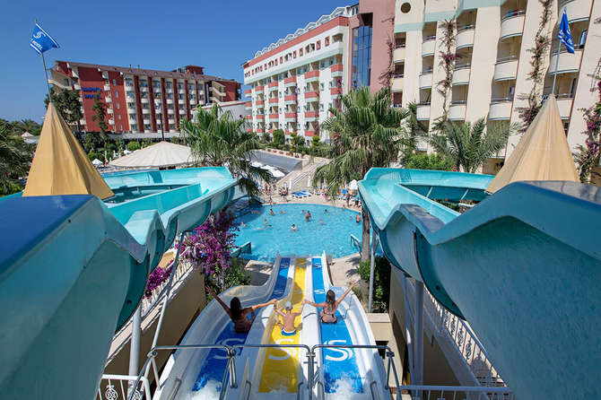 vakantie-naar-Saphir Hotel-mei 2025
