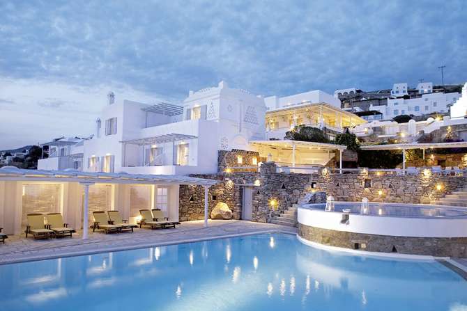 vakantie-naar-Scene Porto Mykonos-mei 2025