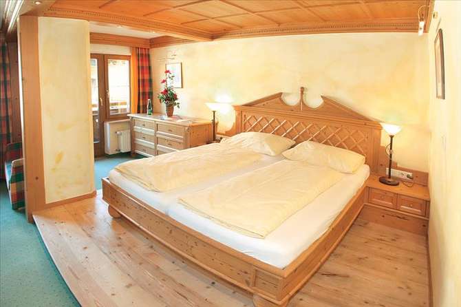 vakantie-naar-Scol Hotel Zillertal-mei 2025