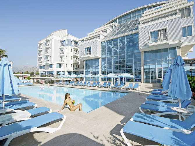 vakantie-naar-Sealife Family Resort Hotel-april 2024