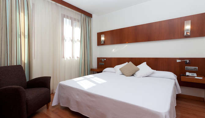 vakantie-naar-Senator Huelva Hotel-april 2024