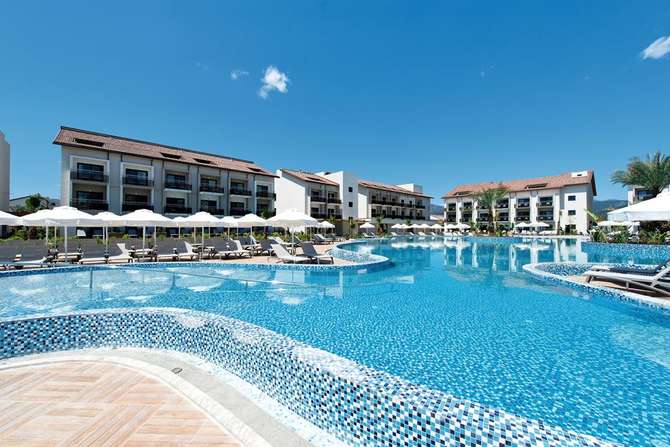 vakantie-naar-Sensatori Resort Barut Fethiye-mei 2025
