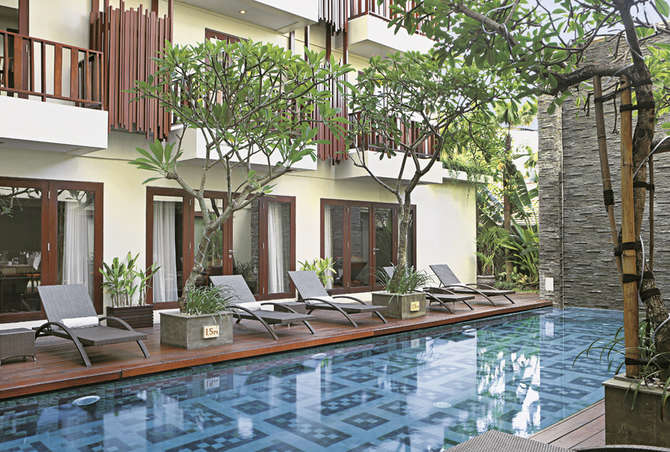 vakantie-naar-Sense Hotel Seminyak-april 2024