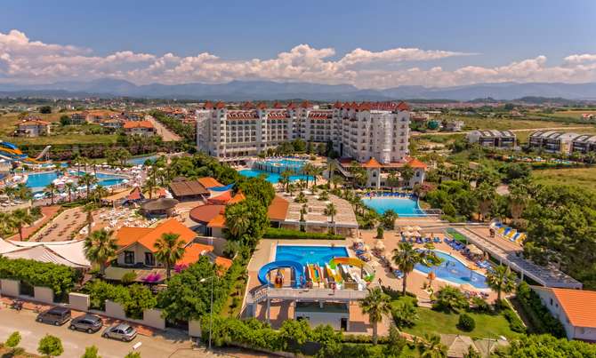 vakantie-naar-Serenis Hotel-mei 2025