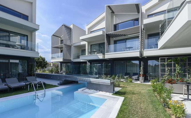 vakantie-naar-Serenity Suites-mei 2025