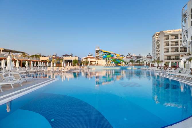 vakantie-naar-Side Crown Sunshine-mei 2025