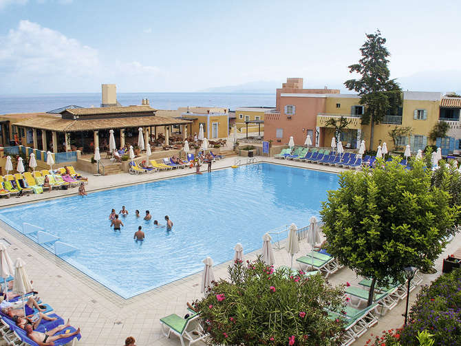 vakantie-naar-Silva Beach Hotel-mei 2025