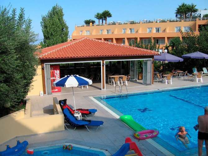 vakantie-naar-Silvia Aparthotel-mei 2025